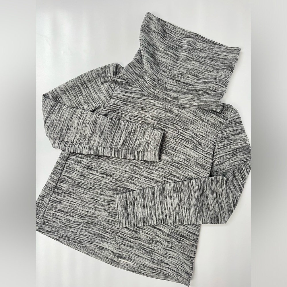 Columbia Cowl neck sweater gray